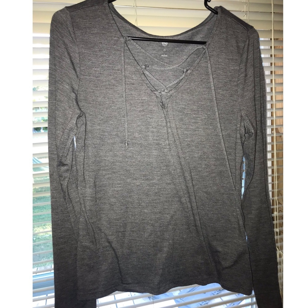 Grey long sleeve shirt